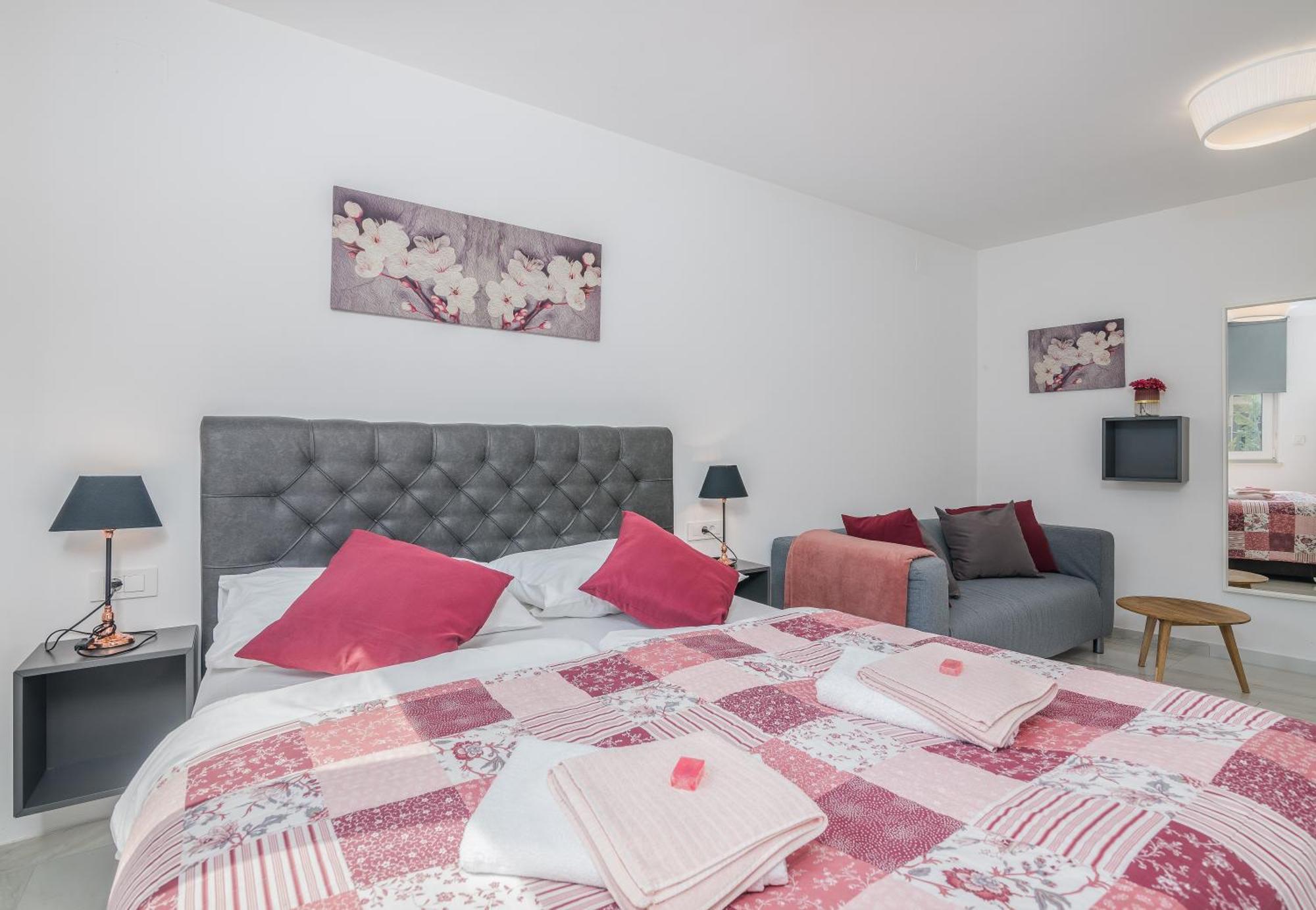 Apartments Elle Luxury Vantacici Malinska Exterior photo